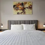 Premium 2Br -2-4Pax- Near Midvalley-Pavilion 2