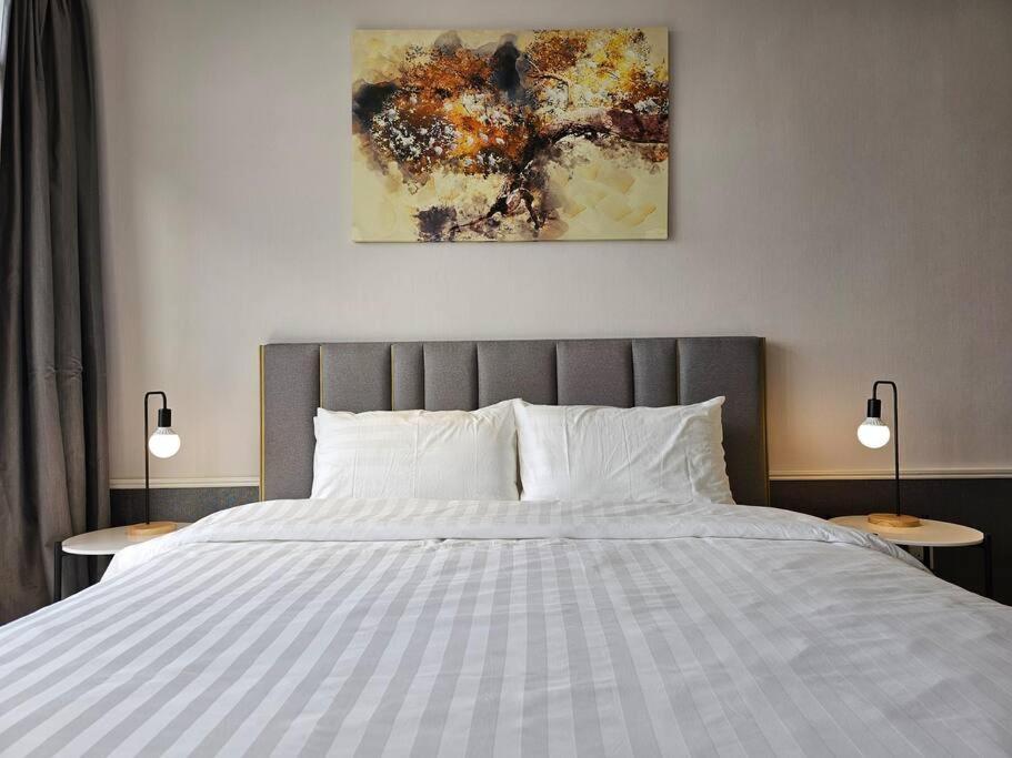 Premium 2br -2-4pax- Near Midvalley-pavilion 2 *